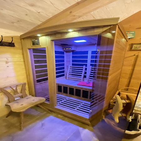 Eco Friendly Chalet Near The Lake In Asten Tittmoning Exterior photo