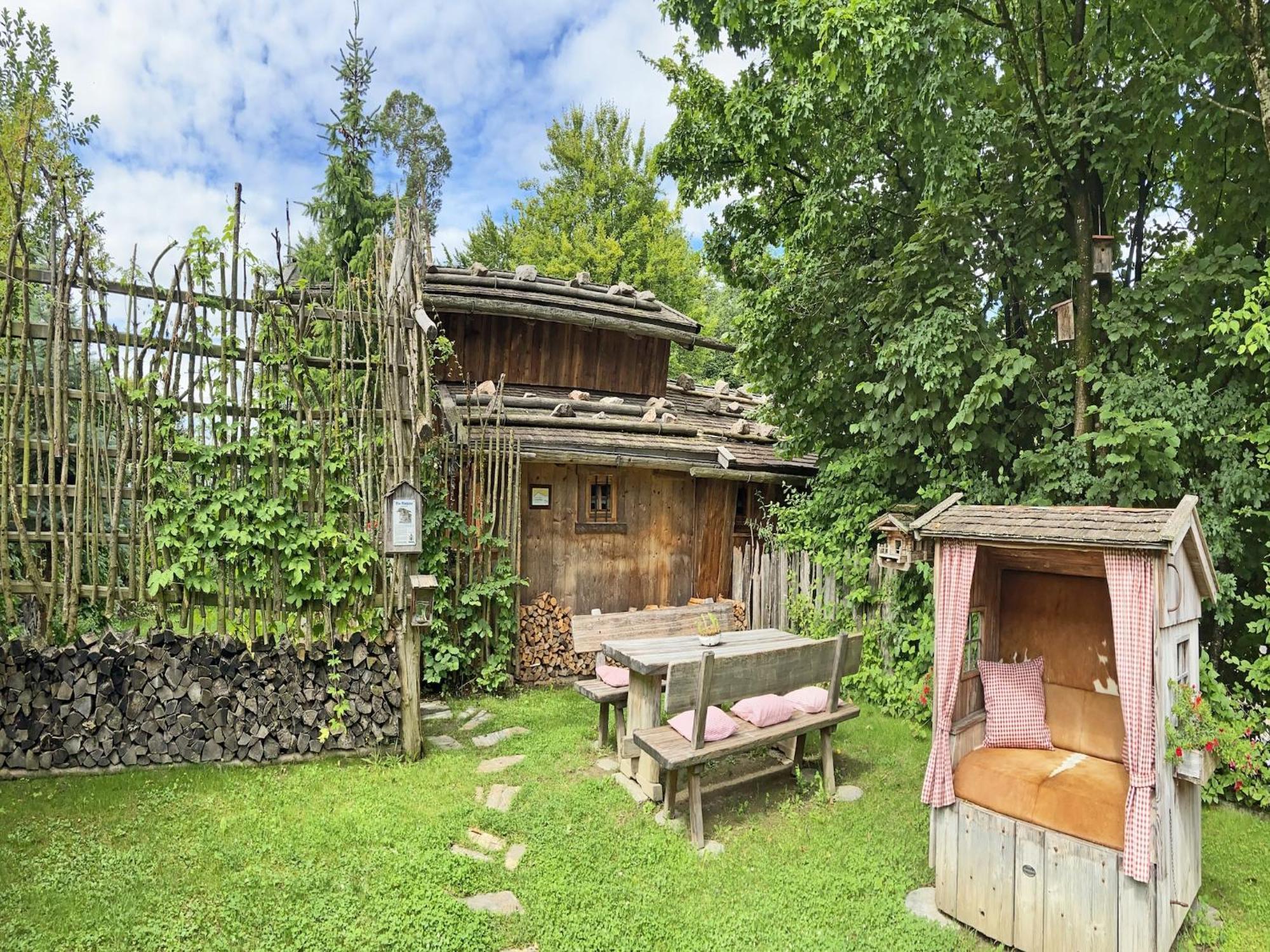 Eco Friendly Chalet Near The Lake In Asten Tittmoning Exterior photo